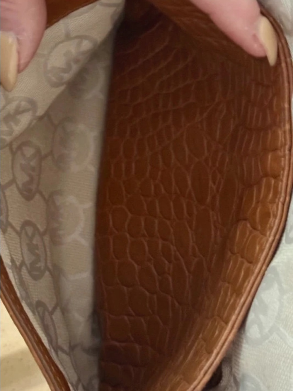 Michael Kors Cognac Croc-Embossed Crossbody Bag EUC - Picture 7 of 9